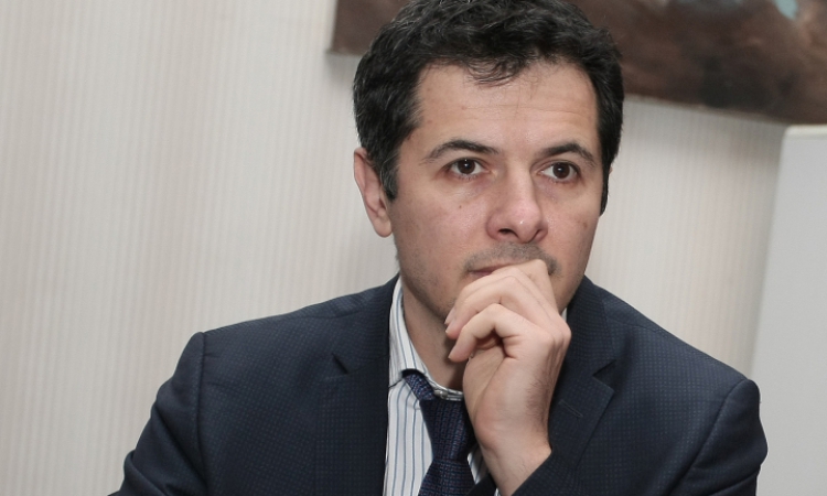Филип Гунев: Ваденето на данните за полетите на Пеевски е в разрез с куп закони